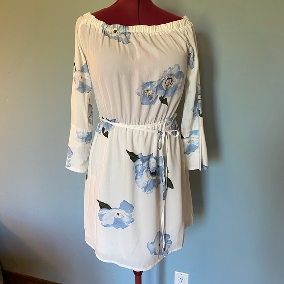 DEX Off-the-Shoulder White and Blue Floral Dress - Picture 2 of 14